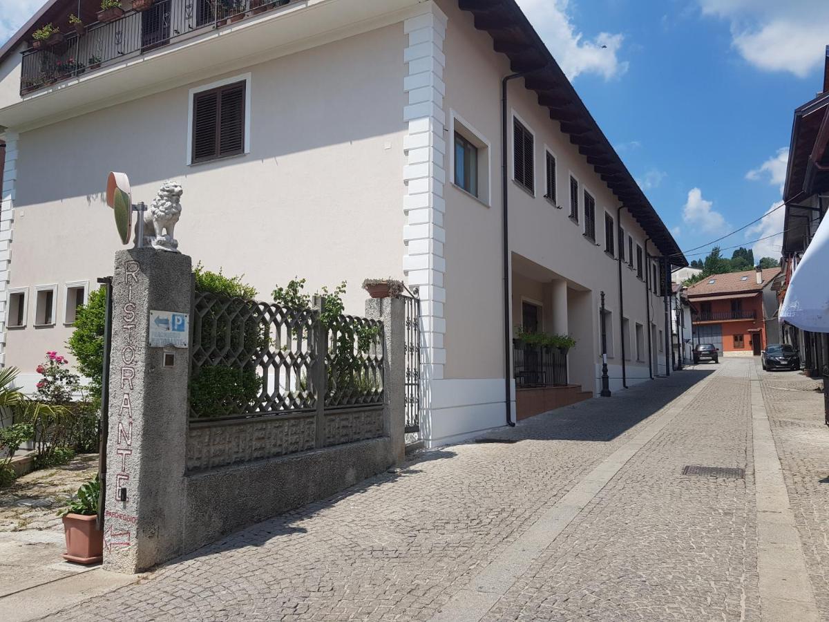 Hotel Ristorante Degli Amici Mongiana Esterno foto